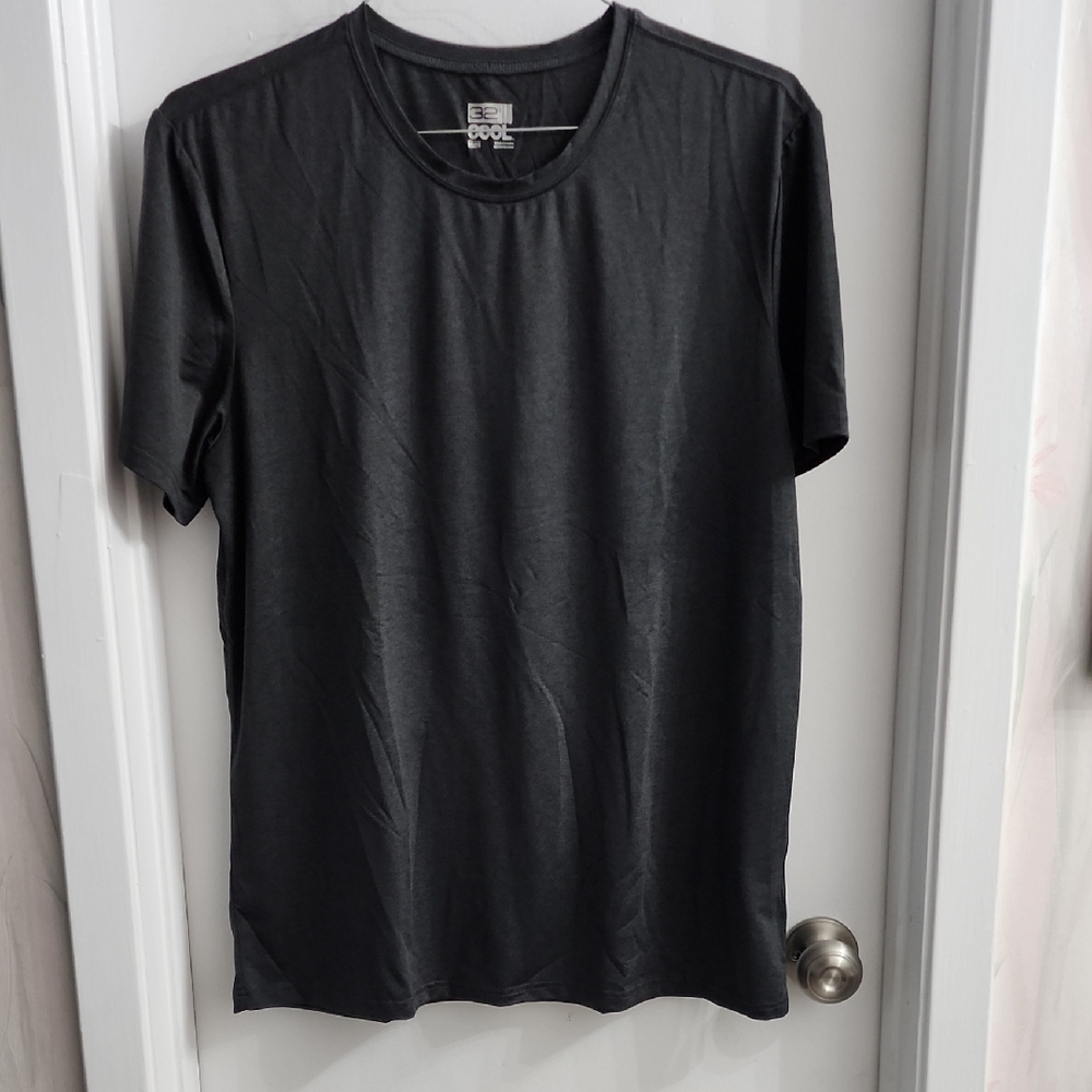 32 Degrees Black Short Sleeve Tee